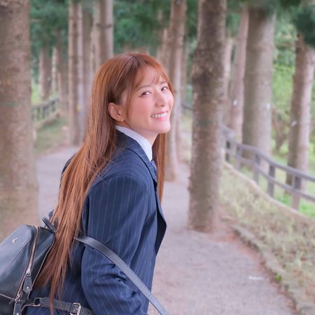 ▲解婕翎回眸一笑。（圖／翻攝自Instagram／dollshin）