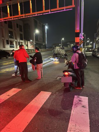 ▲▼    嘉義市北興路陸橋         。（圖／讀者提供）