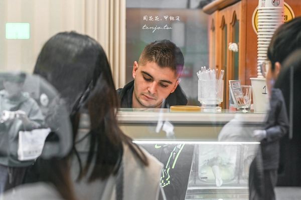 ▲▼阿洋義式冰淇淋 外國老闆曾旅居義大利！台北平價好吃開心果冰淇淋推薦。（圖／部落客周花花授權提供）