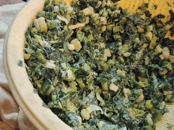▲▼蝸牛式三星蔥內饀，鮮肉口味外還有整尾大蝦。（圖／部落客wisely授權提供）
