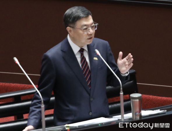▲▼行政院長卓榮泰立法院針對財劃法報告並備詢  兵役役期相關。（圖／記者屠惠剛攝）