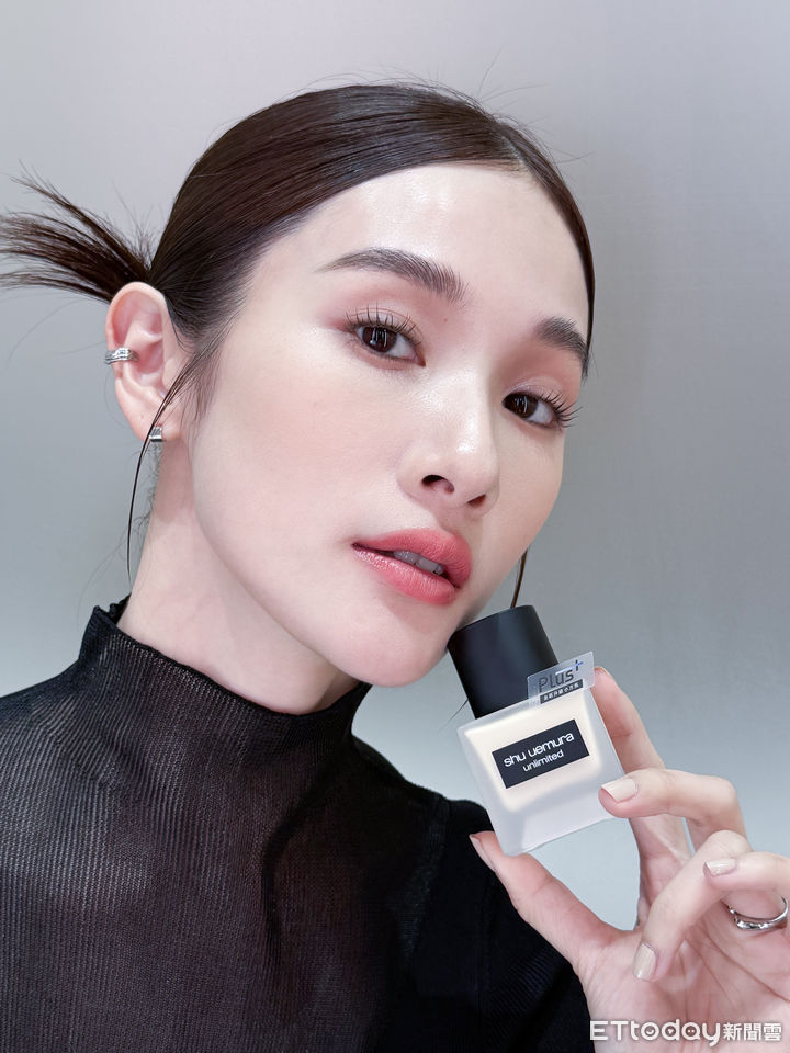 植村秀,shu uemura,ARMANI BEAUTY,粉底,試開箱,。（圖／記者李薇攝）