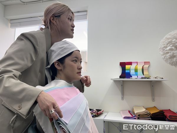 ▲▼全支付在韓國開通，到K-POP潮流店買韓星周邊、文創小物，還有最夯的色彩鑑定等都能使用。（圖／記者林育綾攝）