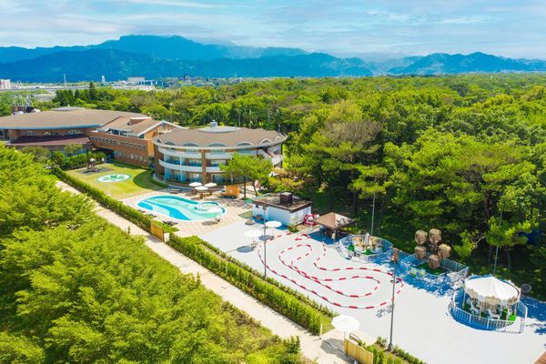 ▲桃園高爾夫俱樂部 悅華大酒店親子三人房,溫馨家庭房,童樂園,迷你高爾夫。（圖／桃園高爾夫俱樂部．悅華大酒店提供）