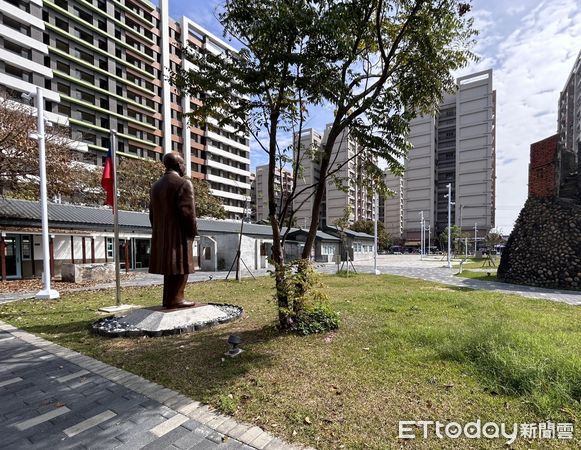 ▲孫文銅像原設置於二空園區，不僅補充了園區原有展覽內容，更進一步作為台灣多元歷史發展的見證。（圖／記者林東良翻攝，下同）