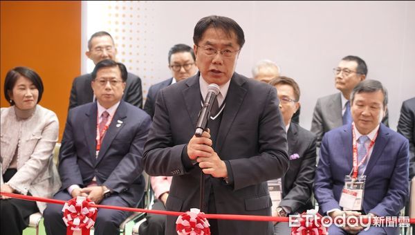 ▲「東京國際食品展」在東京國際展示場盛大登場，今年「台南隊」由市長黃偉哲親自領軍，開幕以來2天內就已創下超過新台幣2億以上的訂單，後續兩日展期的成績更加可期。（圖／記者林東良翻攝，下同）