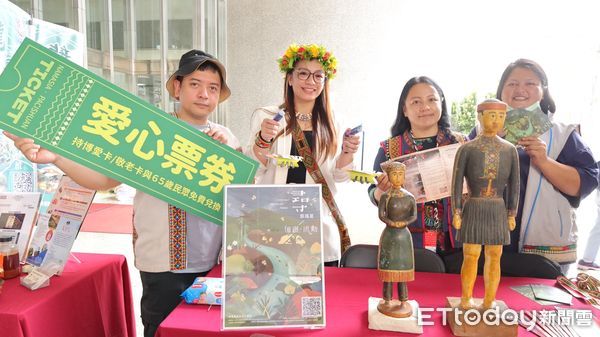 ▲▼神仙住的地方！高雄那瑪夏賞螢季將開跑　上萬隻螢火蟲大爆發。（圖／記者賴文萱翻攝）