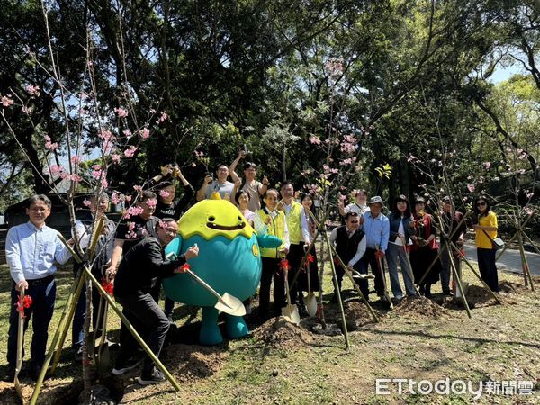 ▲日管處舉辦114年度植樹節活動，免費發送800株臺灣原生種苗木。（圖／日月潭國家風景區管理處提供）