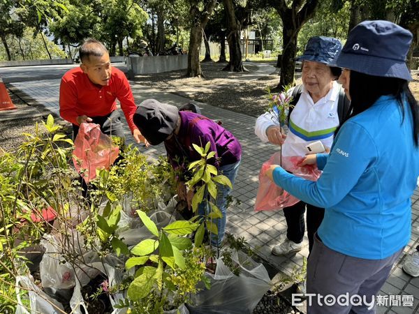 ▲日管處舉辦114年度植樹節活動，免費發送800株臺灣原生種苗木。（圖／日月潭國家風景區管理處提供）