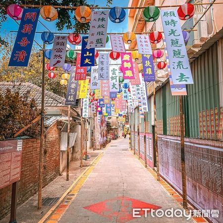 ▲▼民眾發現雲林北港共和街的諧音梗招牌。（圖／網友yujenstudio授權提供，請勿隨意翻拍以免侵權）