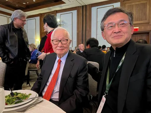 ▲▼陳立武（圖右1）參與台積電創辦人張忠謀（右2）、張淑芬（右3)伉儷設宴，陳立武更在個人平台上分享餐敘畫面。（圖／記者陳瑩欣攝）