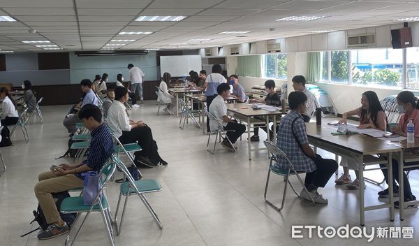 ▲2025年4至6月市府開放21名工讀職缺，歡迎設籍台南市或在台南市就讀之國內之大專院校、研究所之在學學生踴躍報名。（圖／記者林東良翻攝，下同）