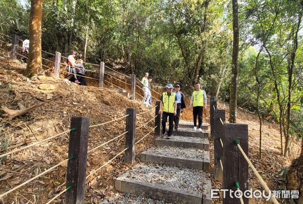 ▲埔里鎮鰲頭山步道完工。（圖／埔里鎮公所提供）