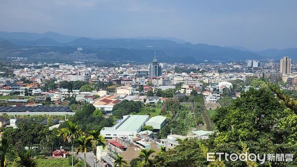 ▲埔里鎮鰲頭山步道完工。（圖／埔里鎮公所提供）