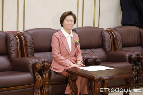 ▲▼民眾黨立委吳春城請辭立委後，由不分區提名人劉書彬遞補，並於今日在大法官的監誓下宣誓就職。（圖／記者湯興漢攝）