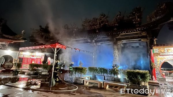 ▲北市碧山巖開漳聖王廟火警。（圖／記者邱中岳翻攝）