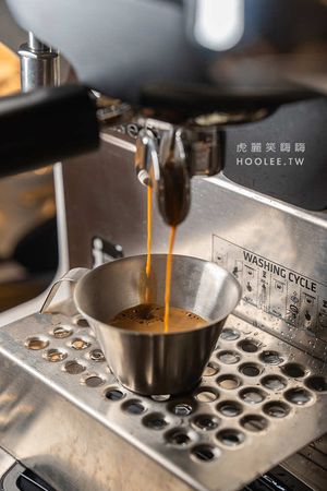 ▲▼鹽埕深夜甜點店！從濃郁肉桂捲到手刷抹茶啤酒　顛覆你的味蕾。（圖／虎麗笑嗨嗨授權提供）