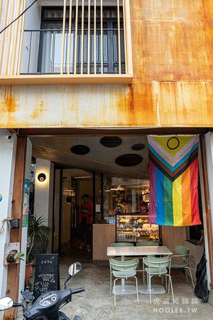 ▲▼鹽埕深夜甜點店！從濃郁肉桂捲到手刷抹茶啤酒　顛覆你的味蕾。（圖／虎麗笑嗨嗨授權提供）
