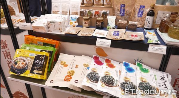 ▲「東京國際食品展（FOODEX JAPAN）」將於14日畫下句點，由市長黃偉哲親自領軍的「台南隊」開幕3天即創下新台幣3億元的銷售佳績，已超越去年4天展期的銷售金額。（圖／記者林東良翻攝，下同）