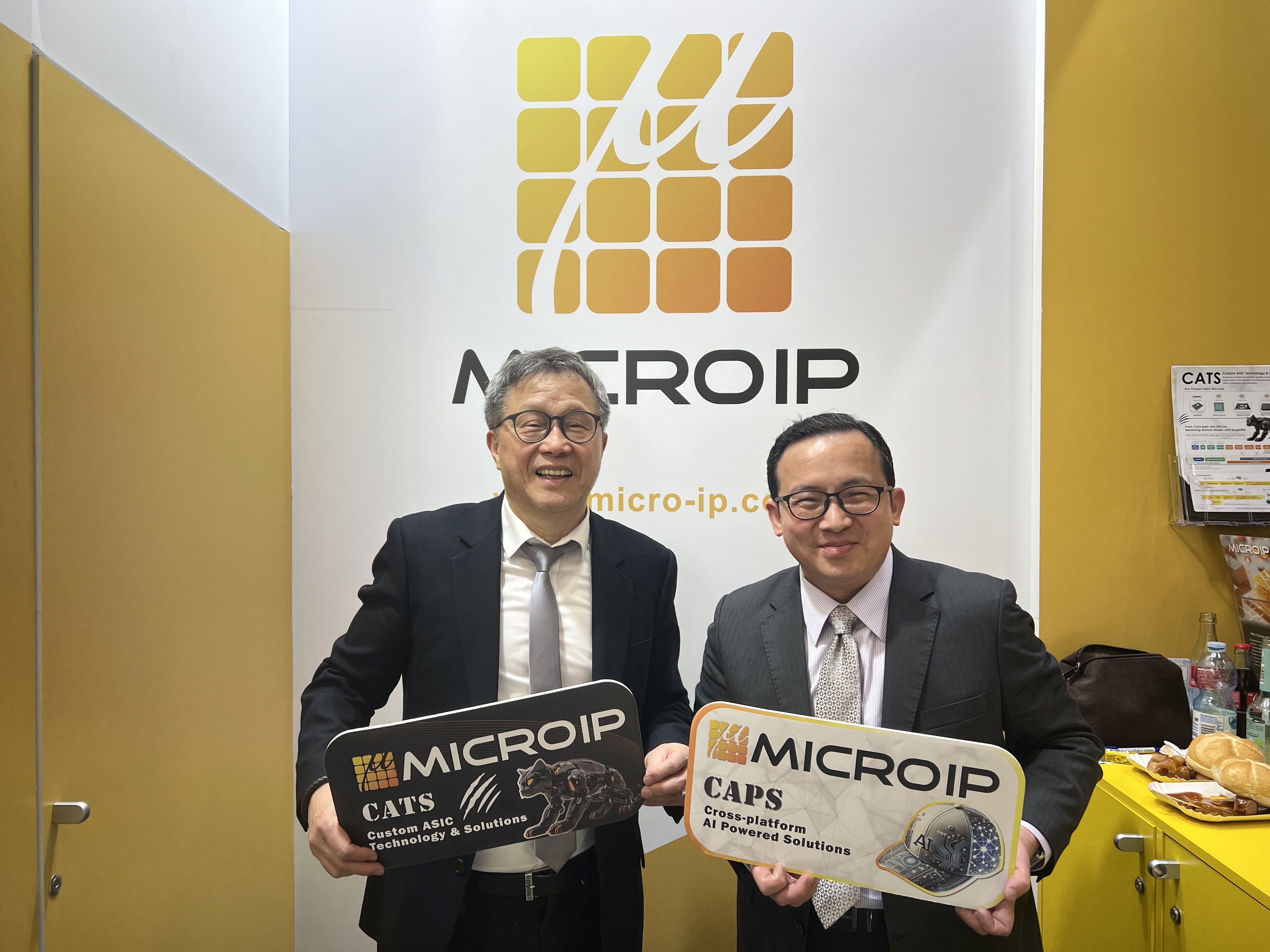 ▲▼擷發科董事長楊健盟（右）與駐德代表謝志偉。（圖／記者高兆麟攝）