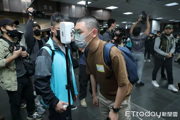 ▲▼屆齡役男報到入伍服替代役。（圖／記者湯興漢攝）