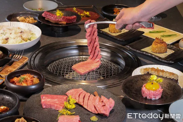 ▲燒肉風間10周年新菜單。（圖／記者黃士原攝）