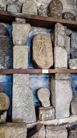 ▲▼遺世獨立的廢墟城堡？走進英國峰區揭密國家公園誕生的歷史。（圖／Travel with Leo授權提供）