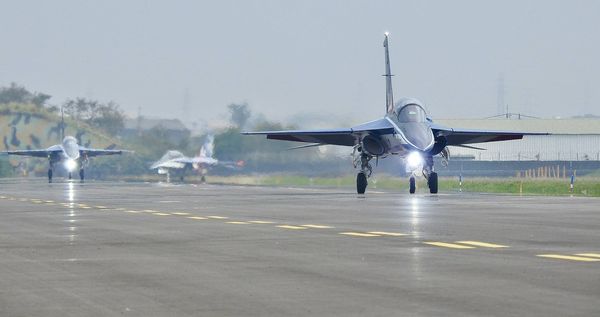 ▲▼AJT勇鷹高級教練機進駐空軍岡山基地 。（圖／翻攝自空軍司令部臉書）