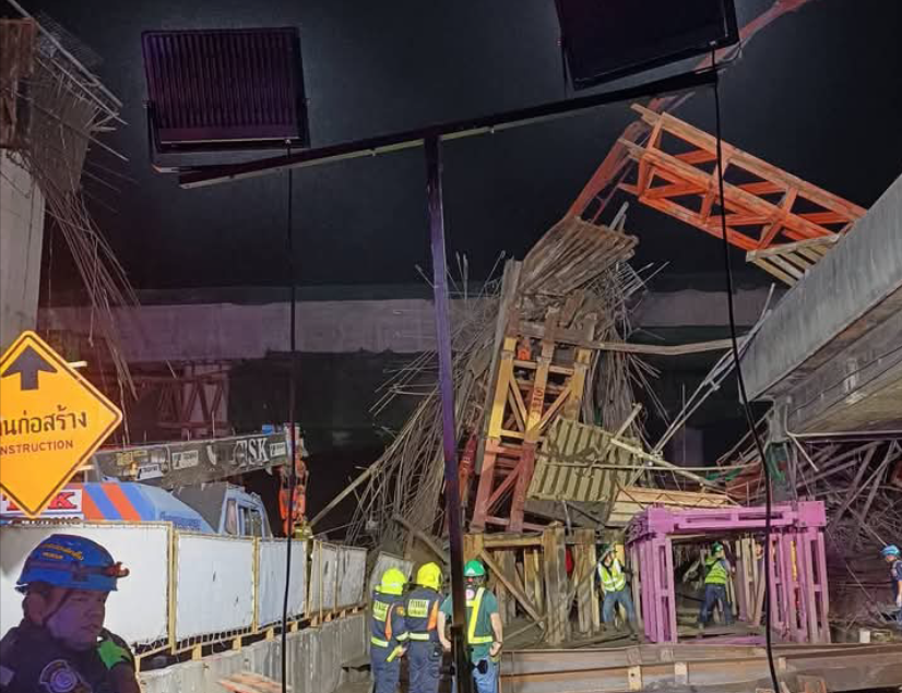 ▲▼泰國高速公路興建工程坍塌！5死22傷　恐怖殘骸畫面曝光。（圖／翻攝自曼谷郵報）