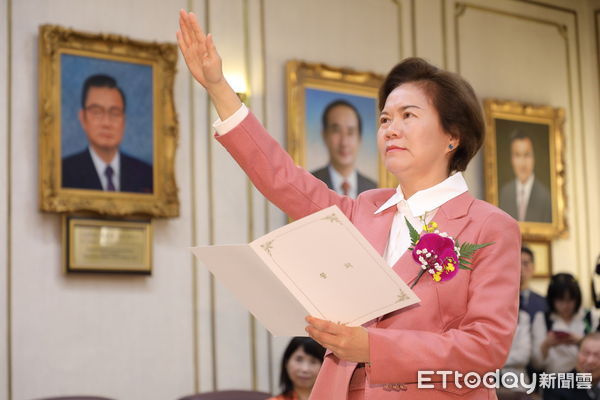 ▲▼民眾黨立法委員劉書彬宣誓就職。（圖／記者湯興漢攝）