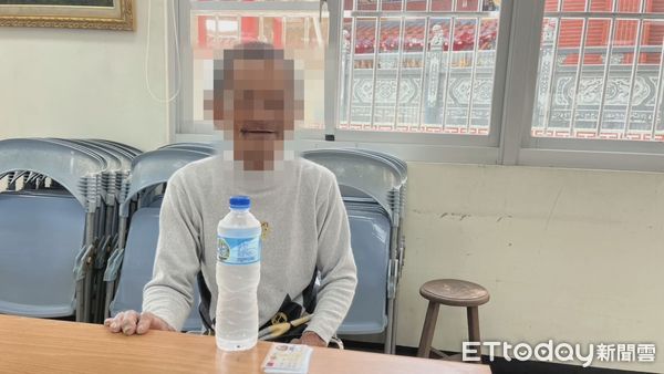 ▲▼台南市仁德區成功里長鄭晴而昨(14)日，與熱心里民一同急難救助因失業而流落街頭的男子 （圖／記者林東良翻攝）