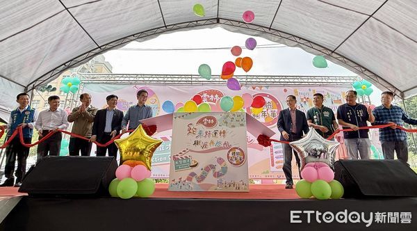 ▲「蛇來好運轉　職涯再啟航」大型徵才暨職場體驗嘉年華活動，共計吸引54家企業、釋出逾1700個工作機會。（圖／記者游瓊華翻攝）