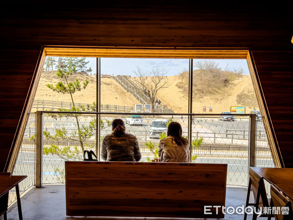 ▲▼日本鳥取砂丘Takahama Cafe高濱咖啡廳。（圖／記者蔡玟君攝）