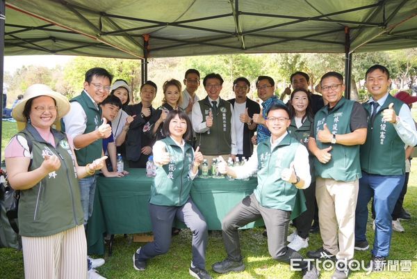 ▲民進黨台南市黨部成立第一個新住民諮詢站，落實黨部公益化，結合民進黨公職服務處一起來舉辦新住民國際家庭日。（圖／記者林東良翻攝，下同）