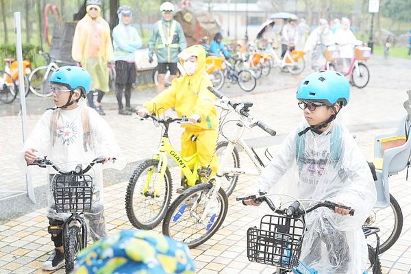 ▲桃園市觀旅局風管處舉辦「探索北橫春季活動－萌運動Family go」，吸引多大小朋友參與。（圖／市府觀旅局提供）