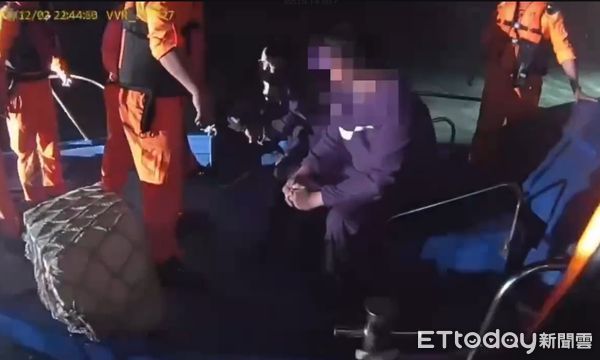 ▲▼▲金門一名王姓男子因拒絕海巡船舶檢查，強行搭載安檢員出海，遭判刑3月。（圖／記者林名揚翻攝）
