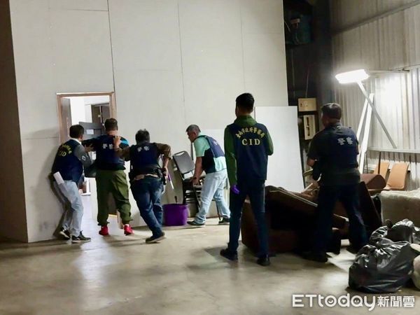 ▲台南市警察局為執行「第1次全國同步掃黑專案行動」，共檢肅暴力討債、詐欺等犯罪集團治平對象6人、成員51人到案，展現匡靖治安決心。（圖／記者林東良翻攝，下同）