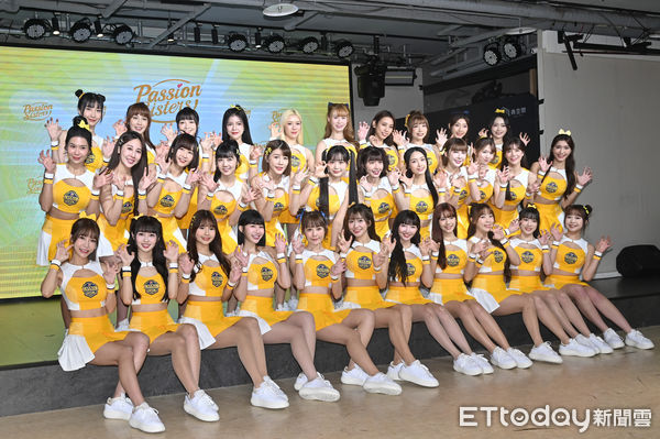 ▲▼中信兄弟啦啦隊『2025 全新陣容發佈會』。（圖／記者李毓康攝）