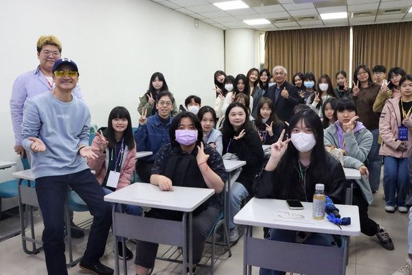 圖四：世新大學高中生廣播工作坊致力推動聲音教育，為更多學生打造實作與創意並重的學習平台。（圖／世新大學提供）