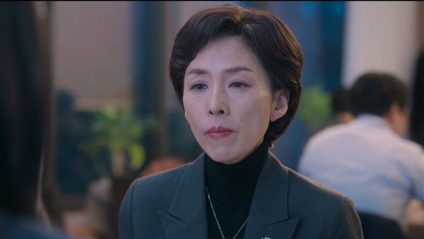 ▲拍完《苦盡柑來》54歲癌逝　姜明珠遺作出場配樂「葬禮歌曲」是巧合。（圖／翻攝自Netflix）