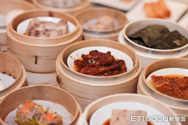 ▲新葡苑A13店午茶港點吃到飽3/19登場。（圖／記者黃士原攝）