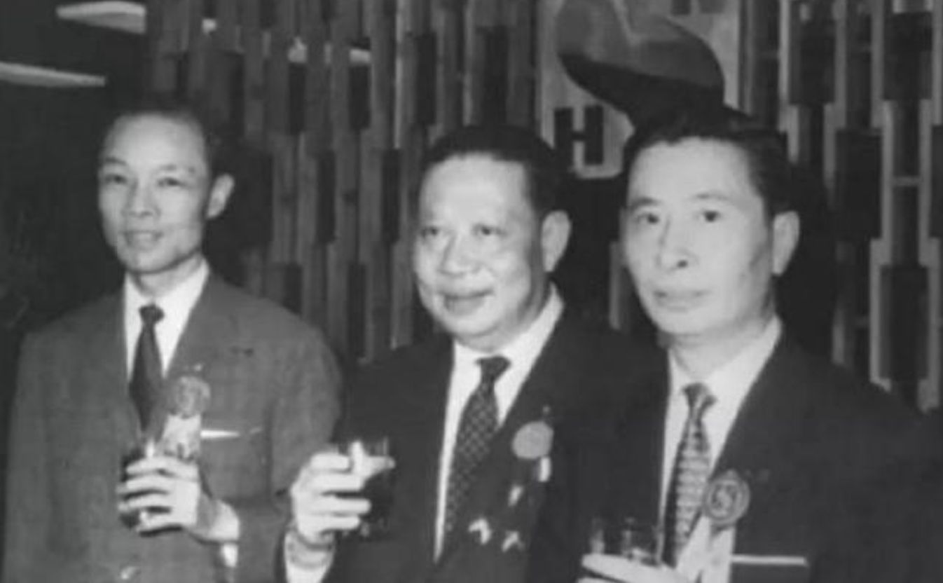 ▲李兆基（右1）與兩名合夥人共同創立新鴻基跨足地產業。（圖／翻攝上游新聞）