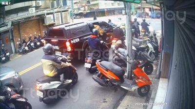 獨／飼主稱「比特犬會開窗」　關鍵7秒車窗畫面打臉！