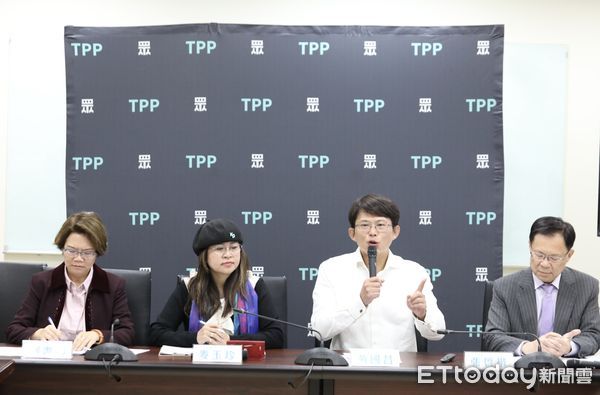 ▲▼ 民眾黨團 報告卓院長 你被詐騙了 記者會。（圖／記者屠惠剛攝）
