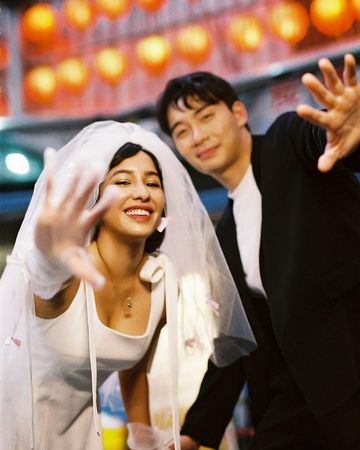 ▲千萬YTR「羅傑叔叔」（Uncle Roger）黃瑾瑜（Nigel Ng）宣布結婚。（圖／翻攝自IG）
