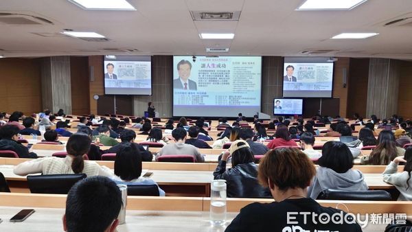 ▲邦泰複合材料公司董事長沈茂根赴暨大演講，以自己的傳奇人生激勵學生。（圖／國立暨南國際大學提供）