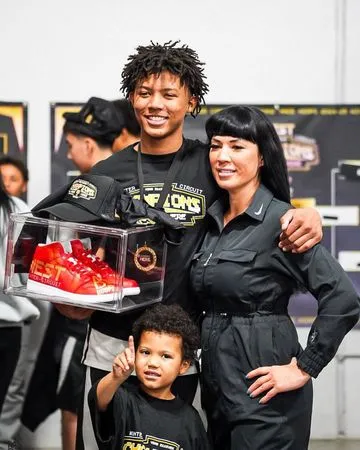 ▲▼NBA灌籃王、曾效力湖人的萊德之子擁有台灣血統，未來有望披中華隊戰袍。（圖／翻攝自Facebook／Eddie Tsai）