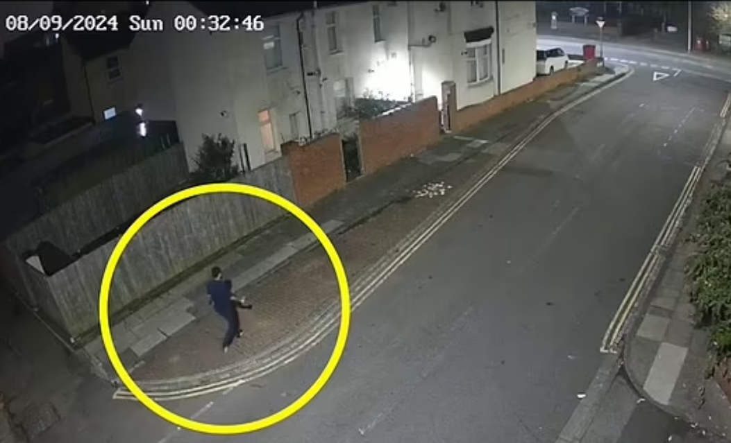 ▲▼懷孕賣淫妹也不放過！在英留學生1天性侵2女。（圖／cleveland police）