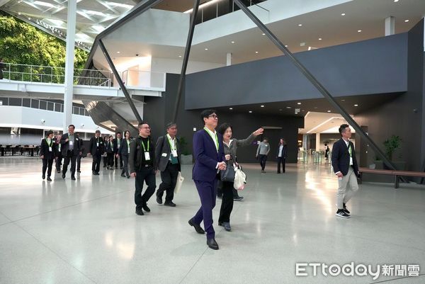 ▲▼NVIDIA全球副總裁親自帶領市府團隊參訪NVIDIA總部，深入了解全球最先進的AI發展環境與企業文化。（圖／高市府提供）