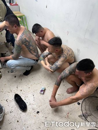 ▲桃園幫派份子在苗栗出千被修理，假意和解卻撂人砍殺苗栗賭場5人造成重傷，警方速逮5嫌到案法辦             。（圖／記者楊永盛翻攝）